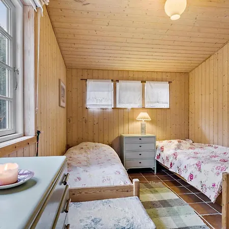 3 Bedroom Pet Friendly In Vejby
